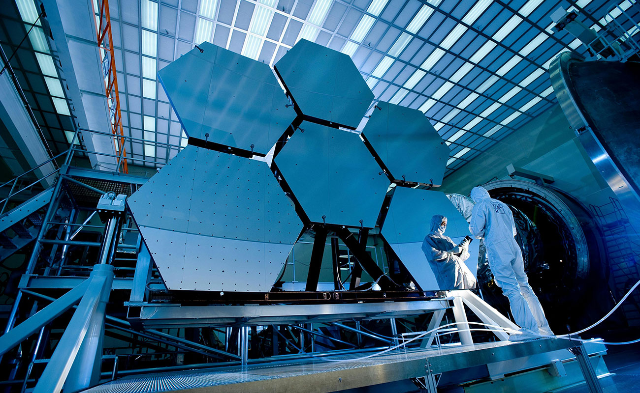 pexels pixabay 256381 IT Solutions Future